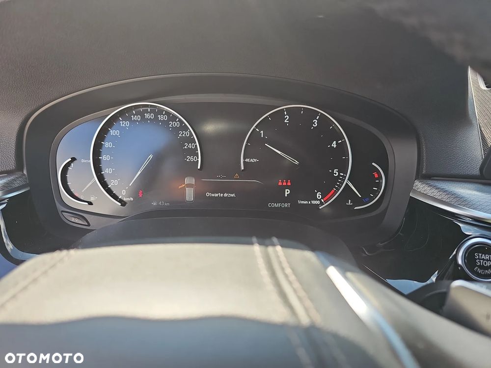 BMW Seria 5 520d xDrive M Sport sport - 15