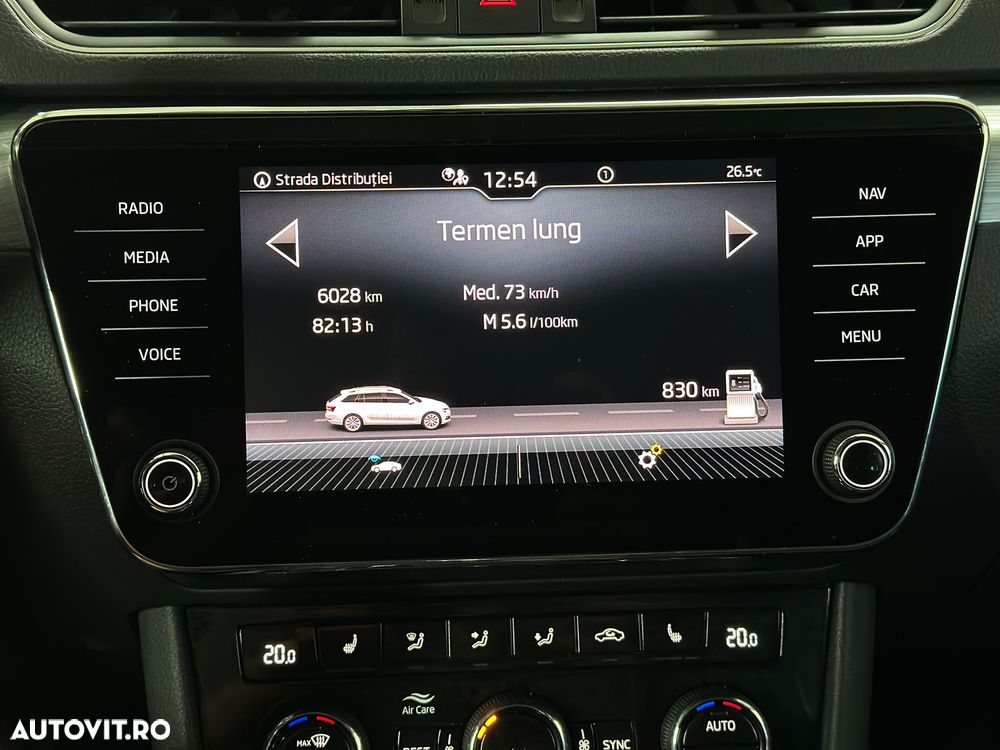 Skoda Superb 2.0 TDI DSG Ambition - 32