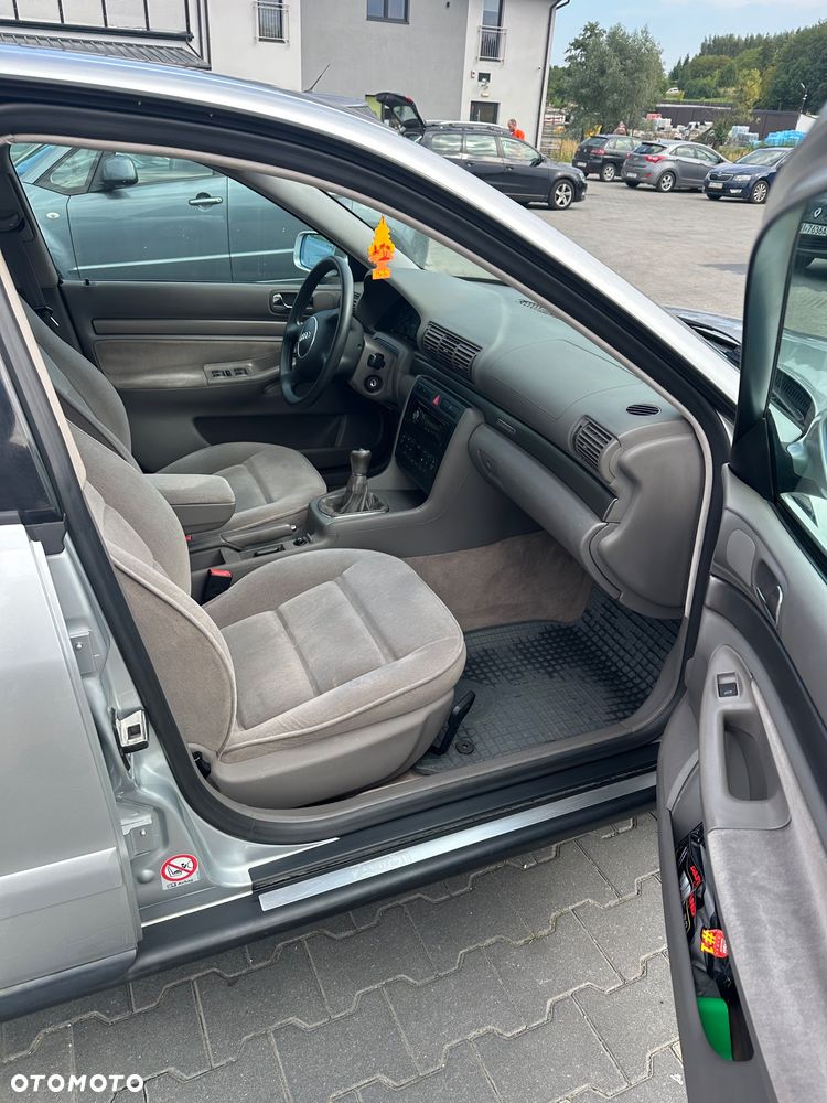 Audi A4 Limousine 1.8 Quattro - 5