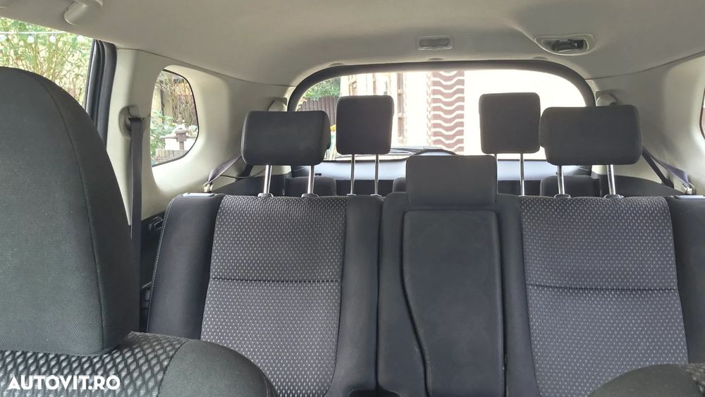 Mitsubishi Outlander - 23