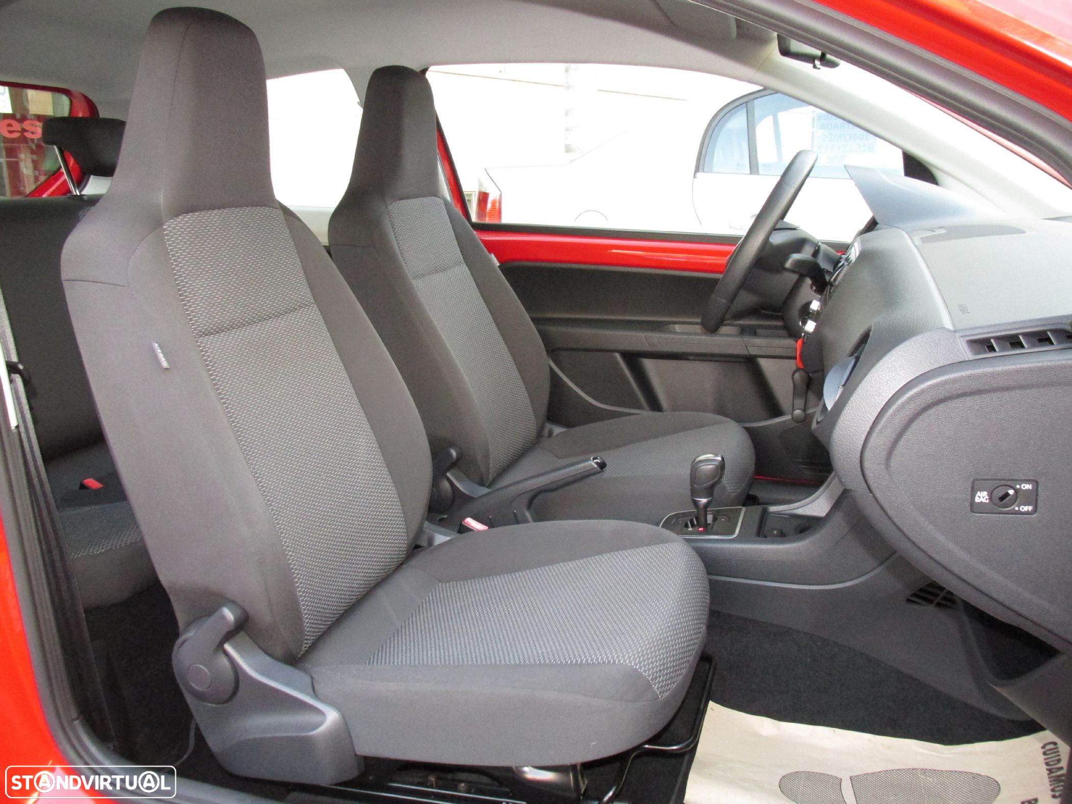 SEAT Mii 1.0 Reference Aut. - 23