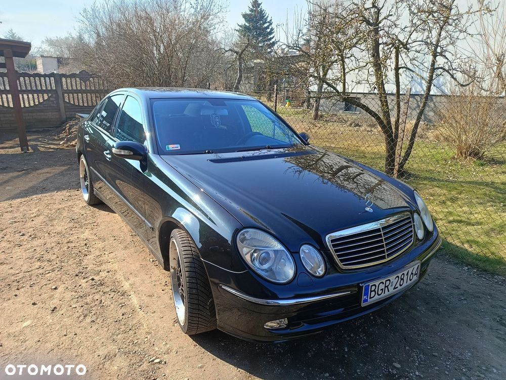Mercedes-Benz Klasa E 240 4Matic Avantgarde - 6
