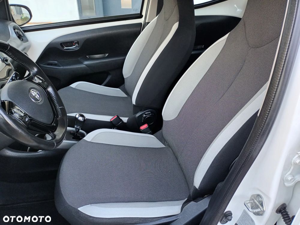 Toyota Aygo - 16
