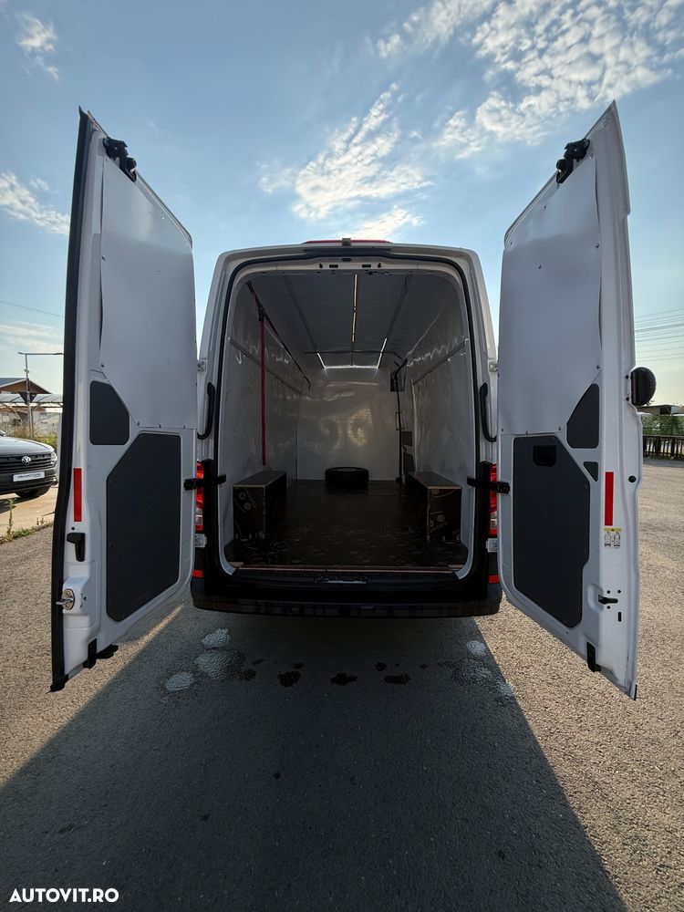 Volkswagen Crafter - 9