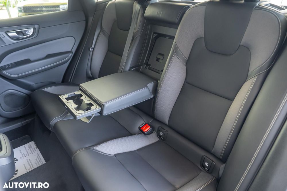 Volvo XC 60 B4 D AWD Geartronic RDesign - 24