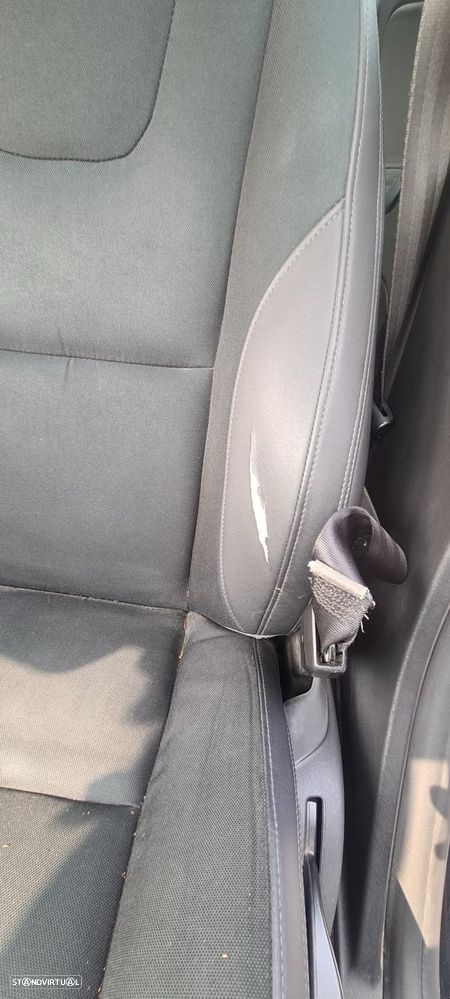 Volvo S60 2.0 D3 Momentum - 8