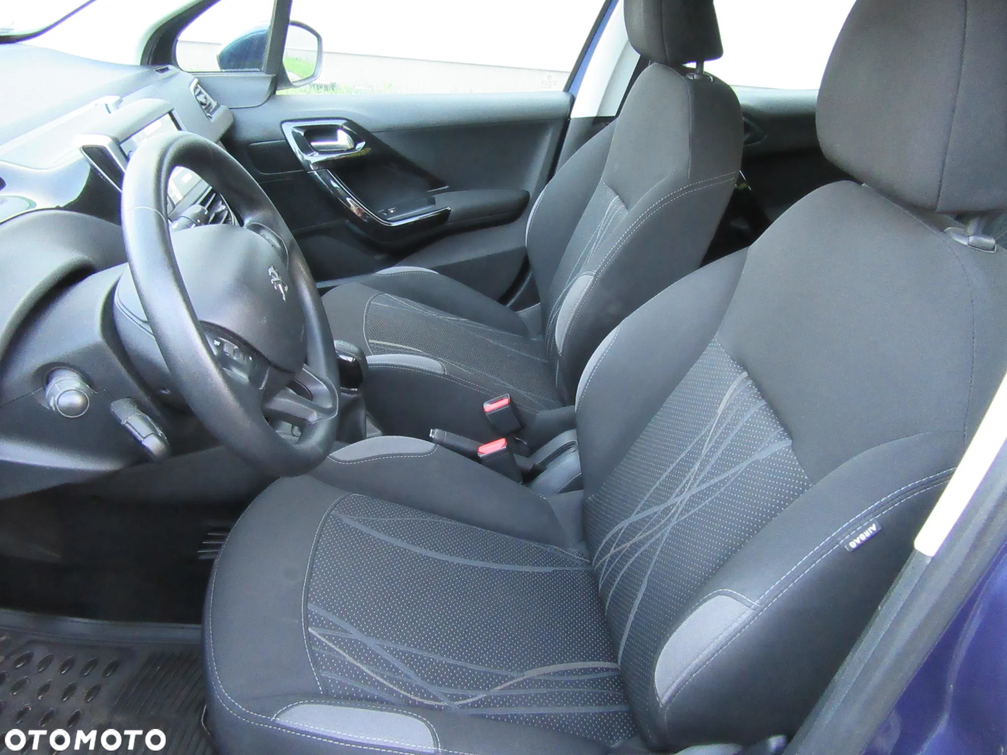 Peugeot 208 1.2 PureTech Allure - 7