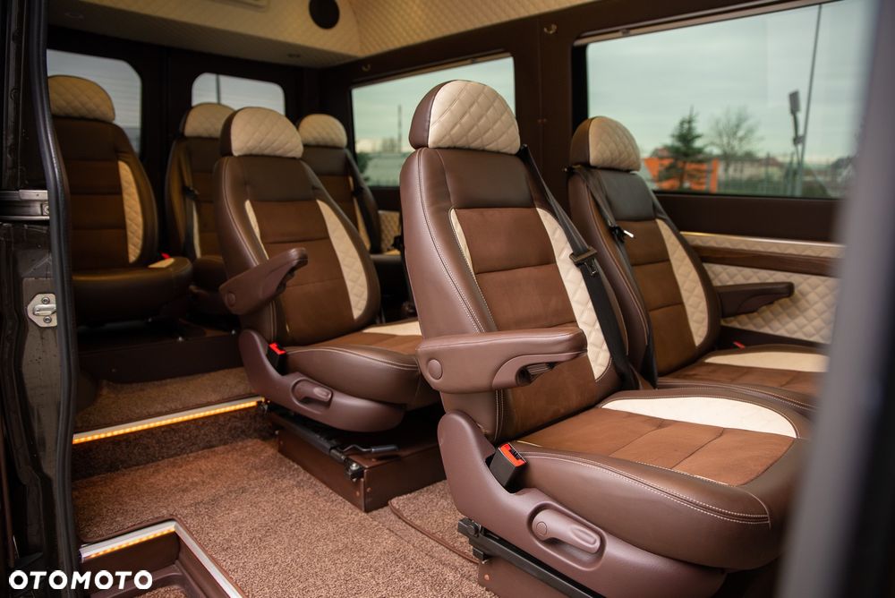 Mercedes-Benz Sprinter - 28