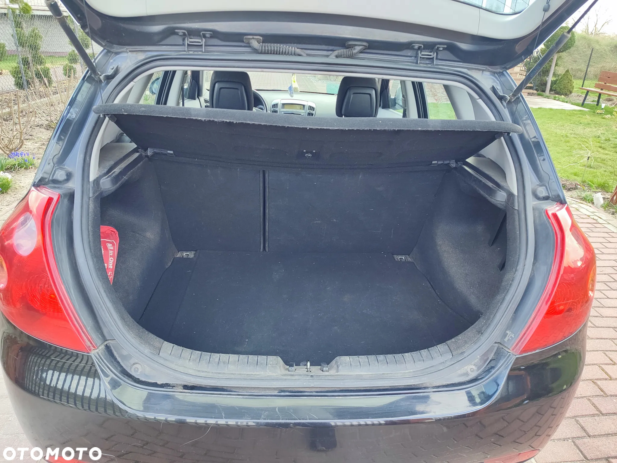 Kia Ceed - 10