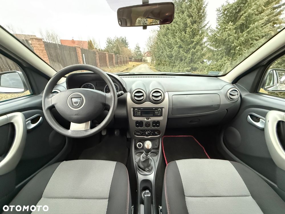 Dacia Duster 1.5 dCi Laureate 4x4 - 19