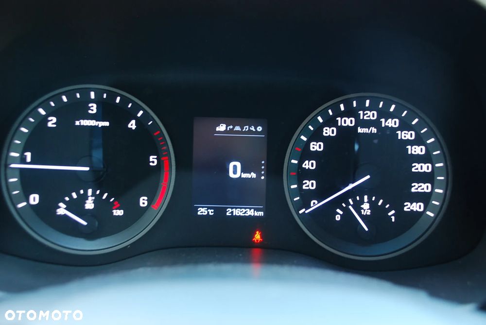 Hyundai Tucson blue 1.7 CRDi 2WD Style - 21