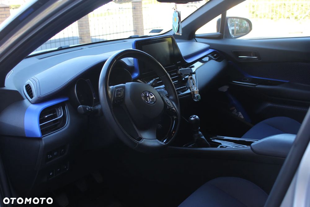 Toyota C-HR - 13