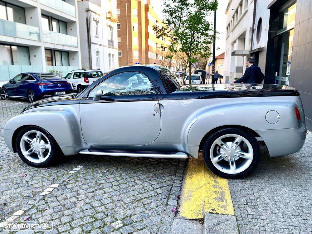 Chevrolet SSR - 18