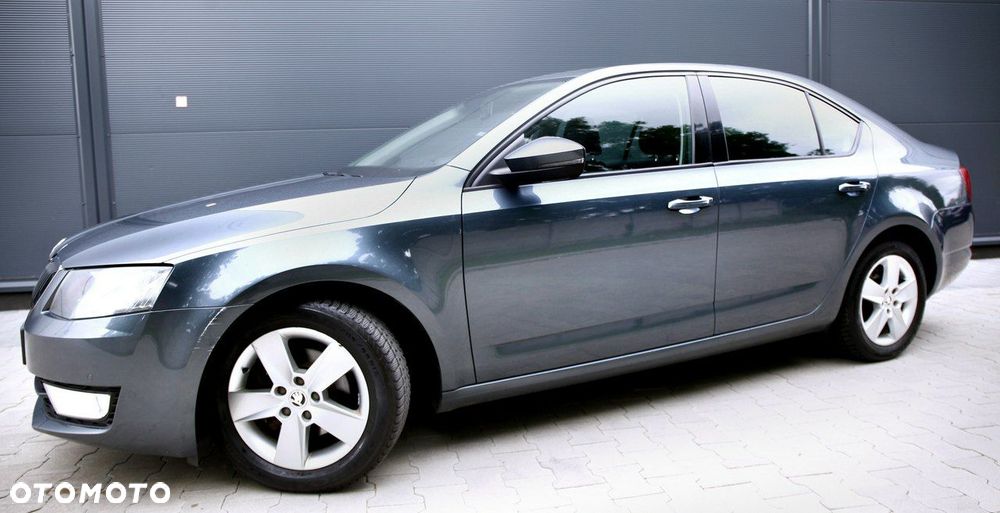 Skoda Octavia 2.0 TDI Edition DSG - 19
