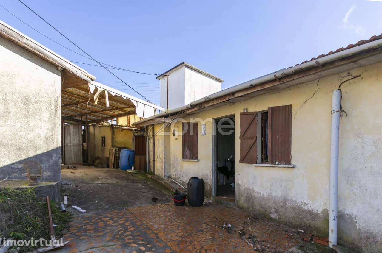 Moradia para reabilitação com terreno - Grande imagem: 5/19