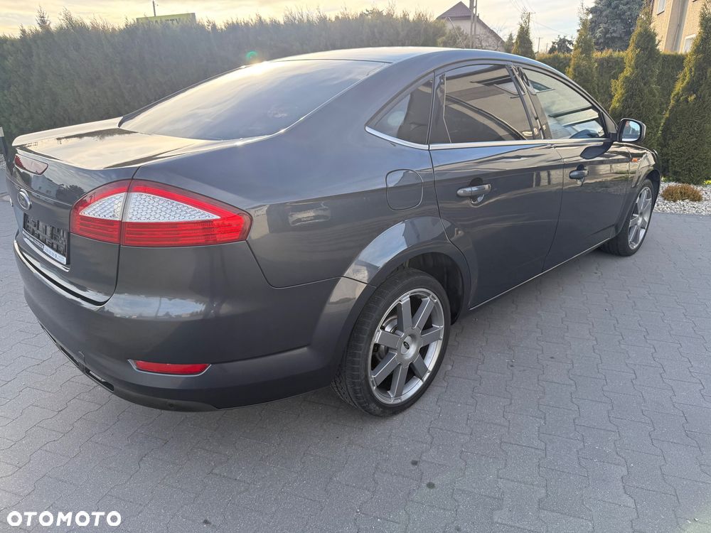 Ford Mondeo 2.0 Champions Edition - 4