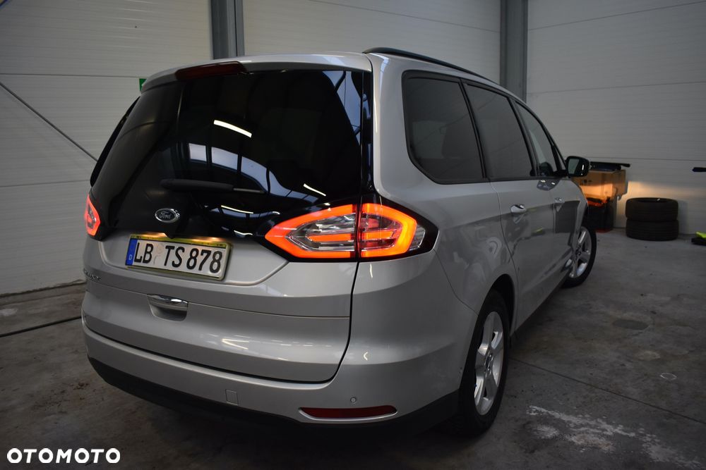 Ford Galaxy - 9