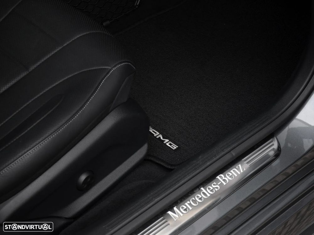 Mercedes-Benz CLS 400 d 4Matic AMG Line - 33