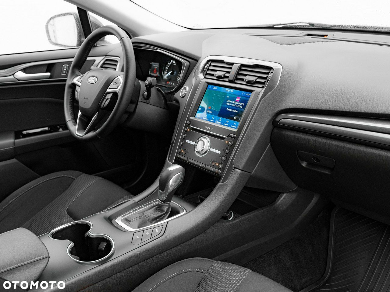 Ford Mondeo - 33