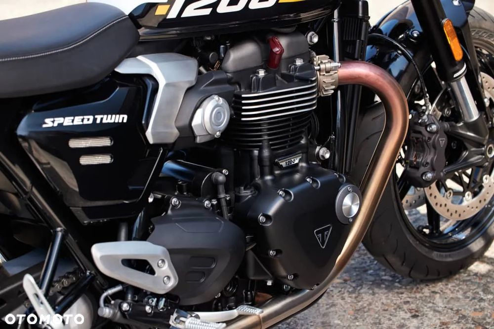 Triumph Speed Twin - 15