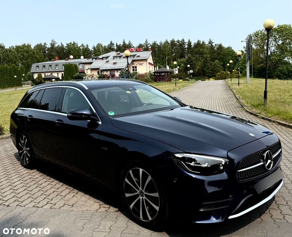 Mercedes-Benz E-Class 2021 photo 4