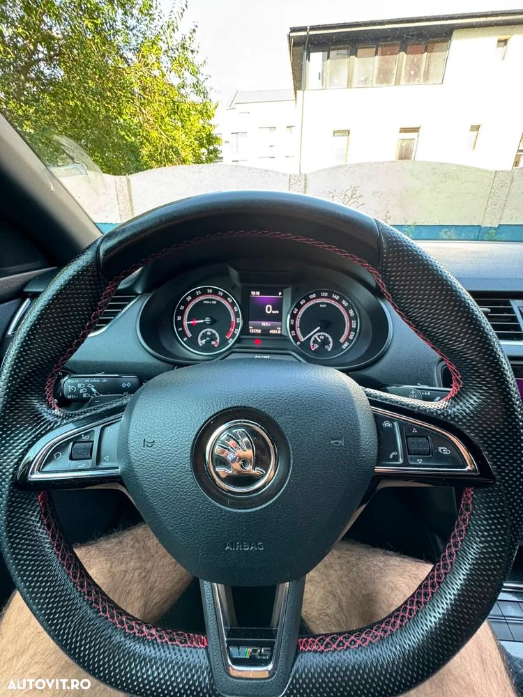 Skoda Octavia 2.0 TDI 4X4 DSG RS - 16