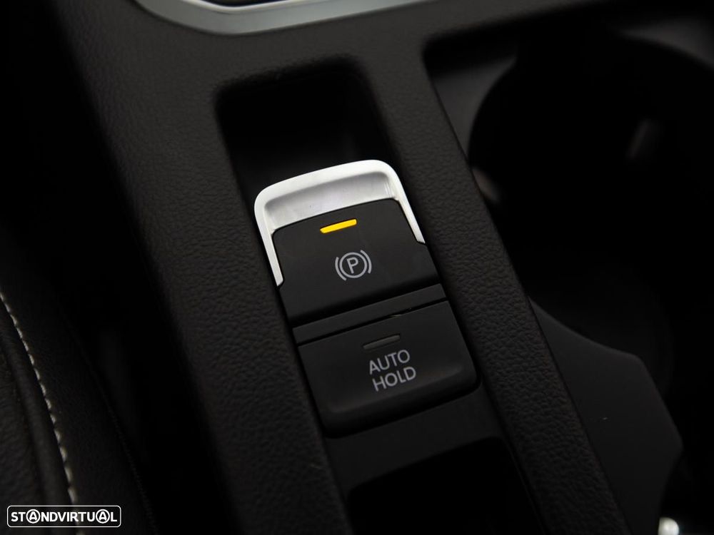 VW Arteon 2.0 TDI Elegance DSG - 23