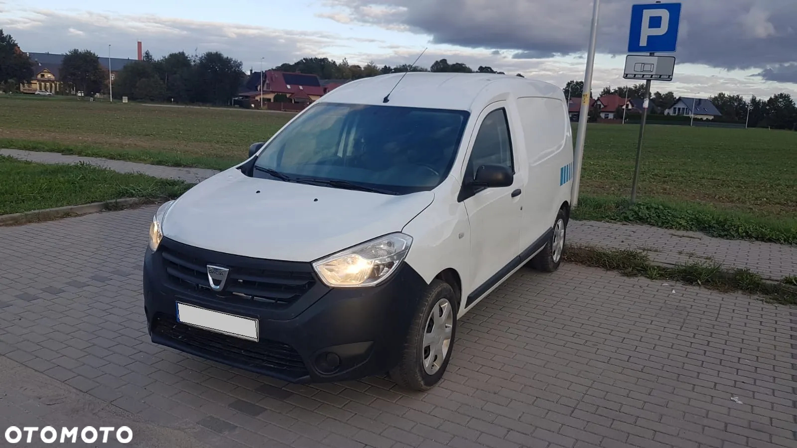 Dacia Dokker - 10