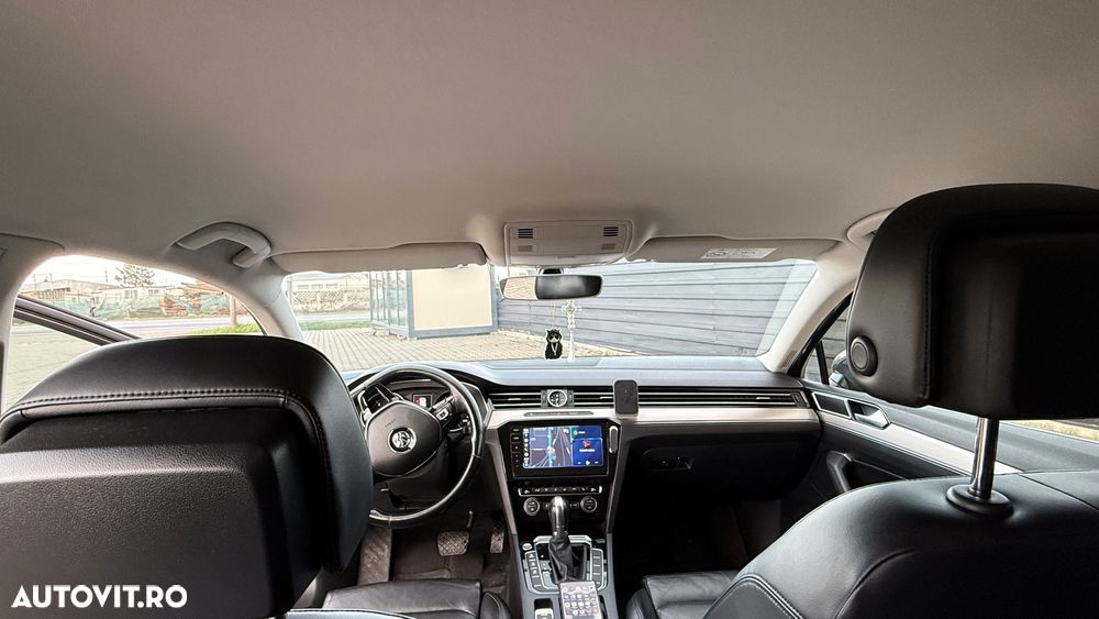 Volkswagen Passat 2.0 TDI DSG Highline - 12