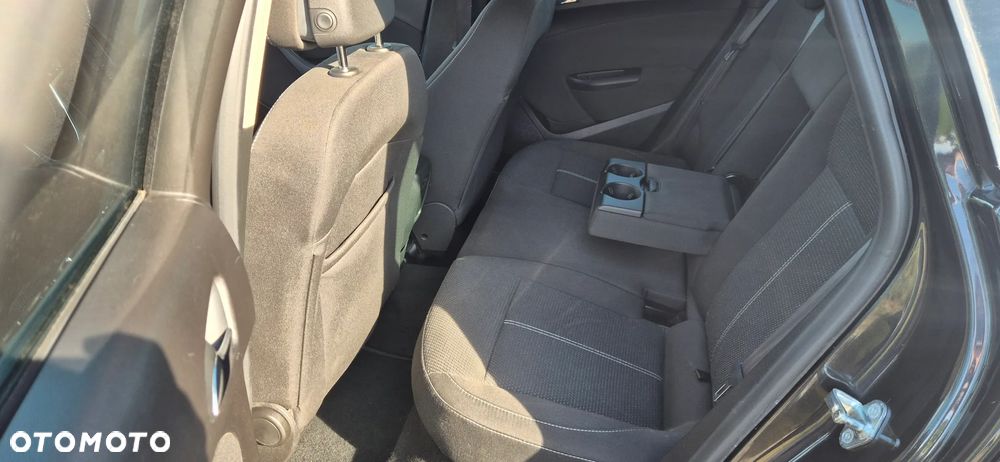 Opel Astra 1.4 Turbo Exklusiv - 10