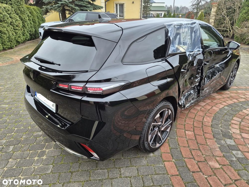 Peugeot 308 1.2 PureTech Allure S&S EAT8 - 5