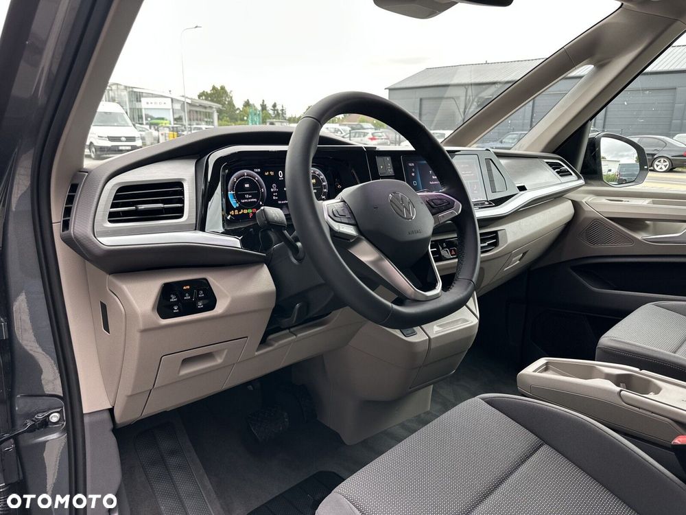 Volkswagen Multivan - 20