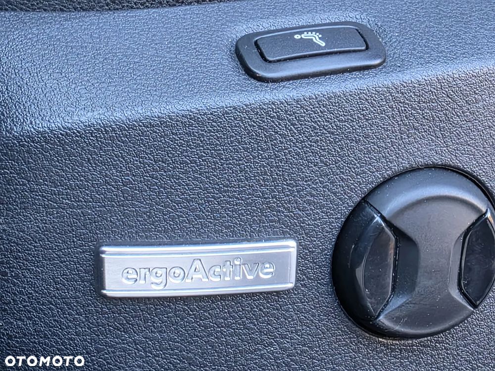 Volkswagen Golf Variant 2.0 TDI (BlueMotion Technology) DSG Highline - 26