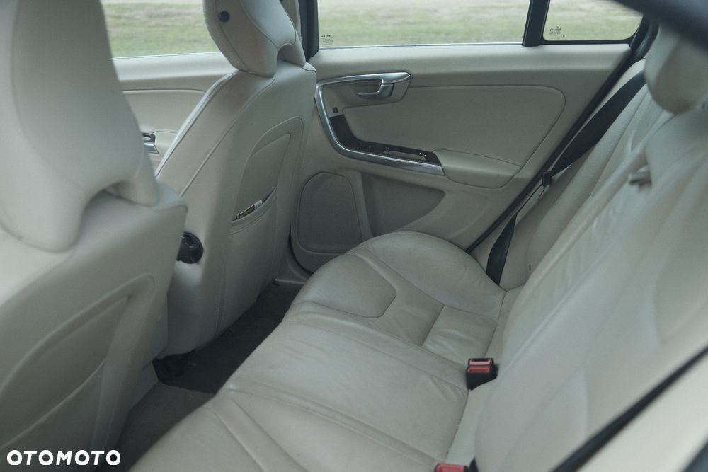 Volvo S60 2.5 T5 - 11