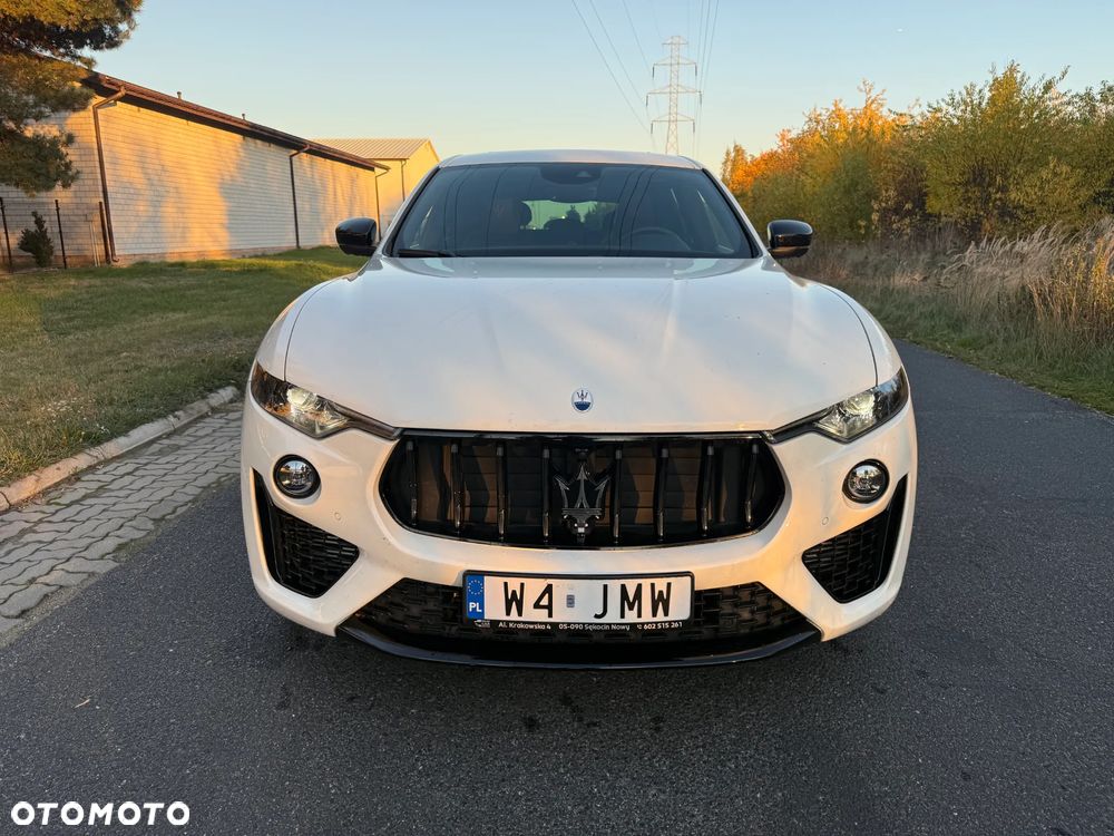 Maserati Levante - 2