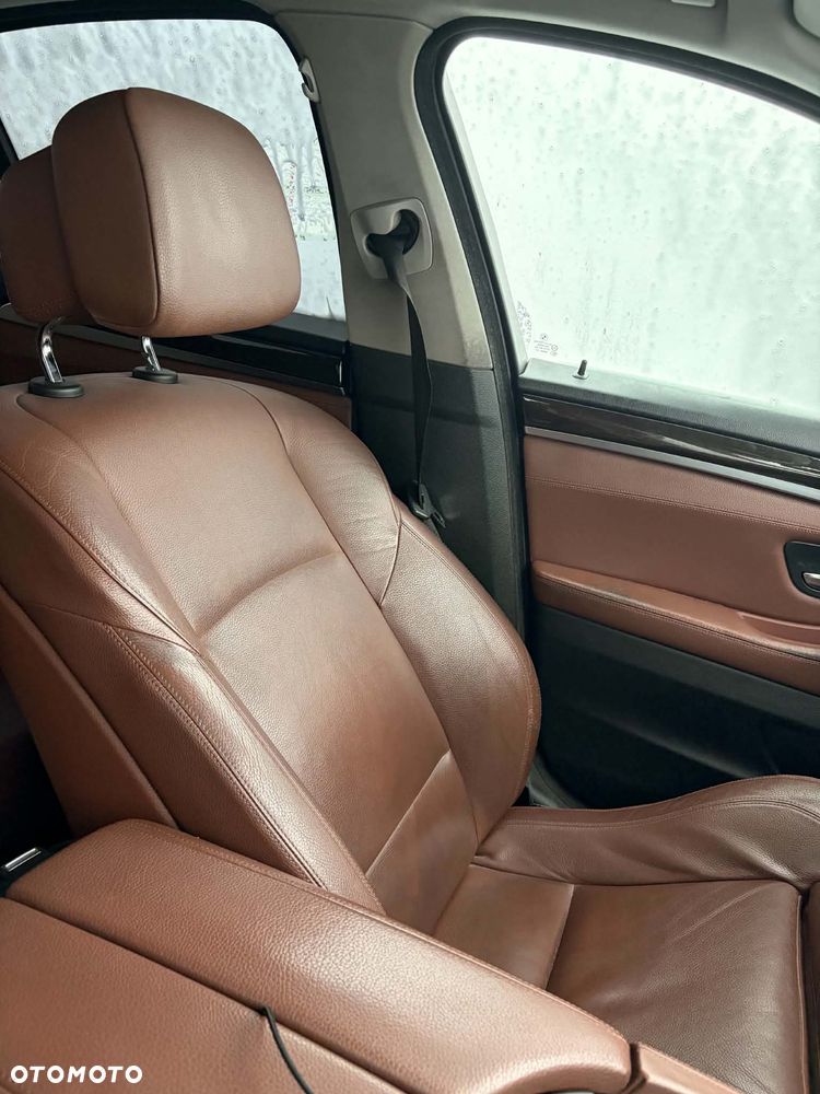 BMW Seria 5 2010 photo 3