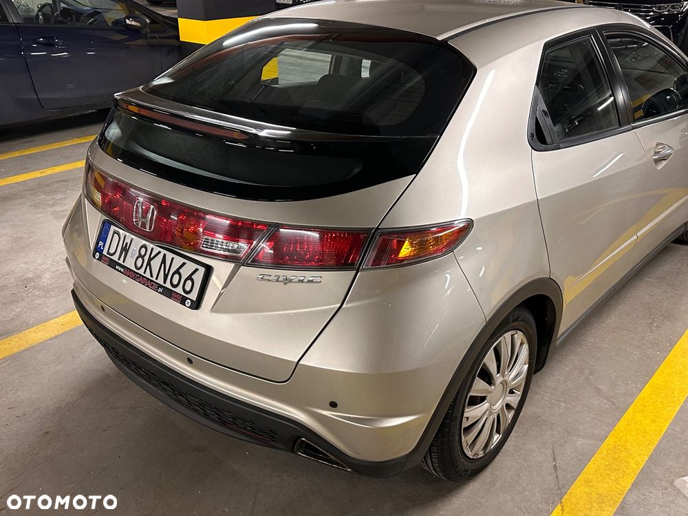 Honda Civic 1.8 Comfort - 14