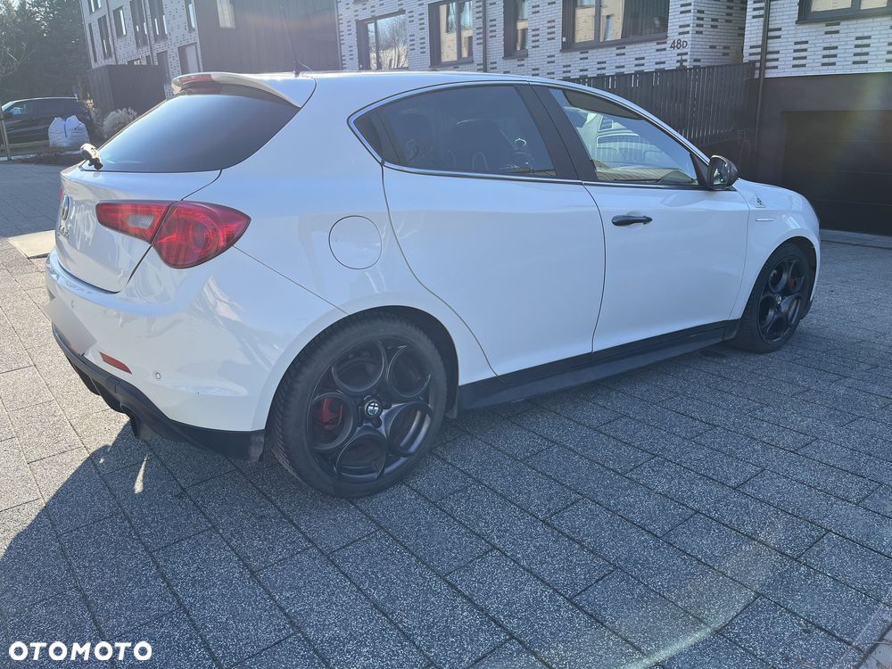 Alfa Romeo Giulietta - 4