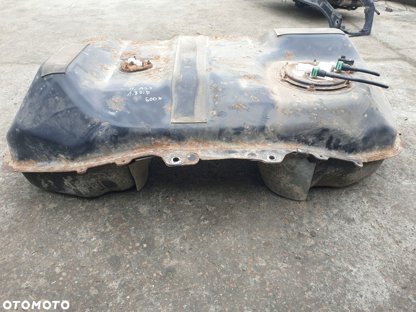 ZBIORNIK PALIWA MITSUBISHI ASX 1.8 DID - 8