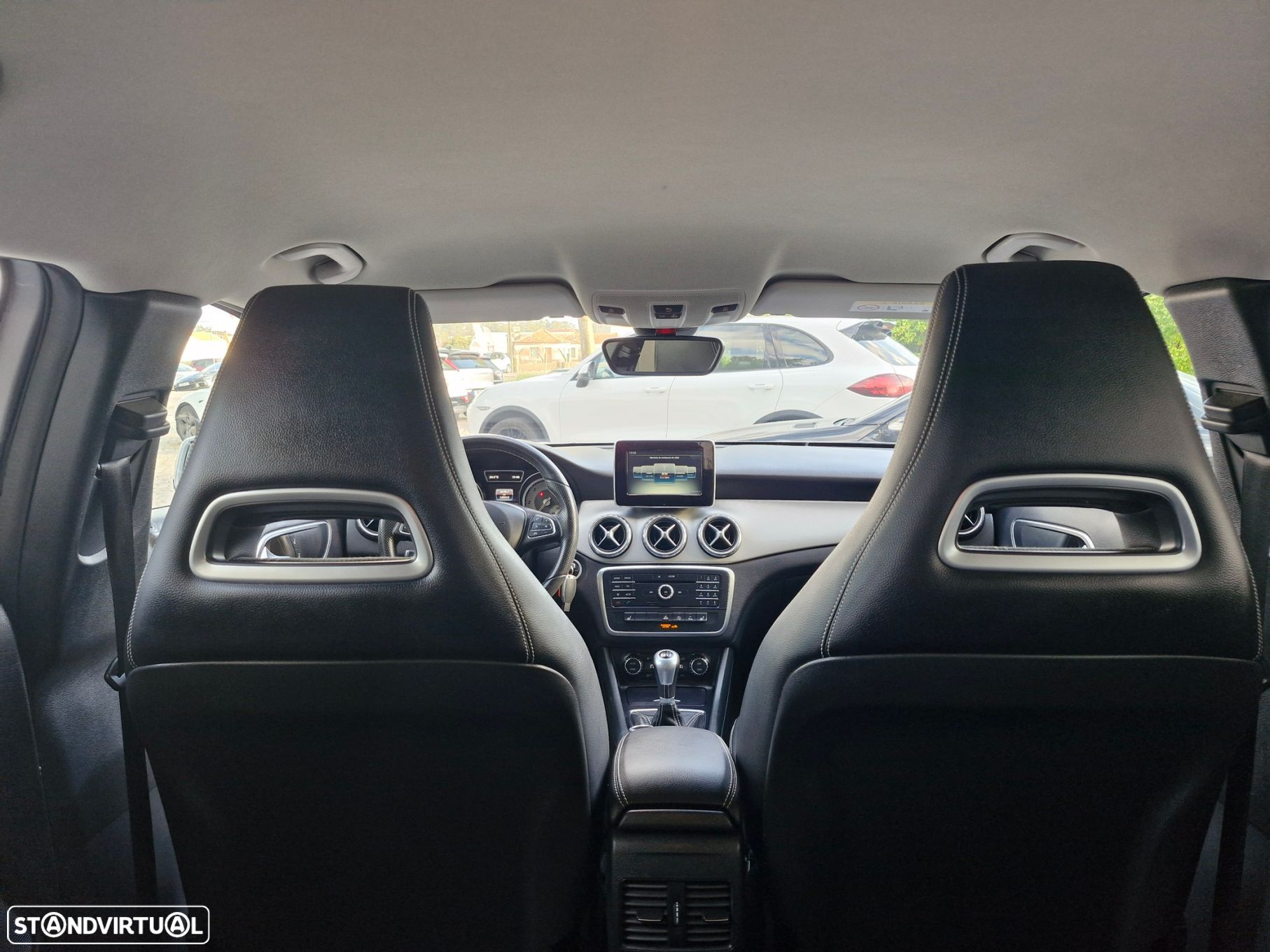 Mercedes-Benz GLA 180 CDi Urban - 17
