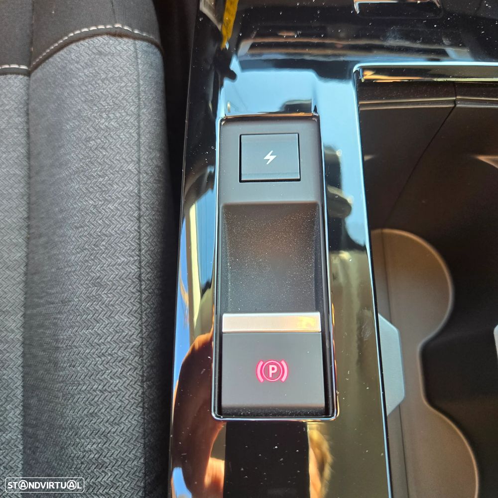 Citroën e-C4 50 kWh Live Pack — fotografia 16