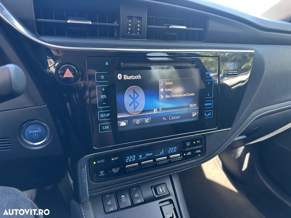 Toyota Auris 1.8 L VVT-i TS Hybrid Sol+ - 10