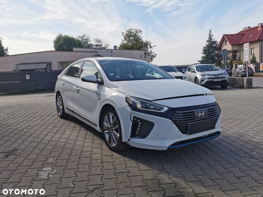 Hyundai IONIQ Hybrid 1.6 GDI Premium - 1