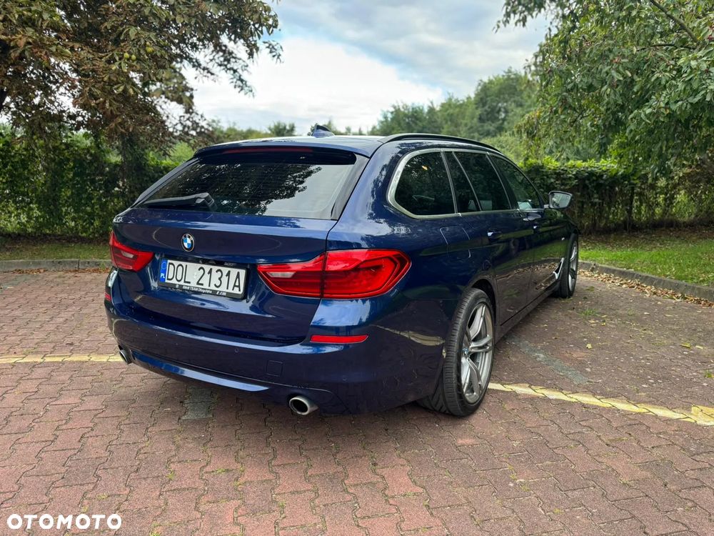 BMW Seria 5 530d xDrive Touring Sport Line - 10