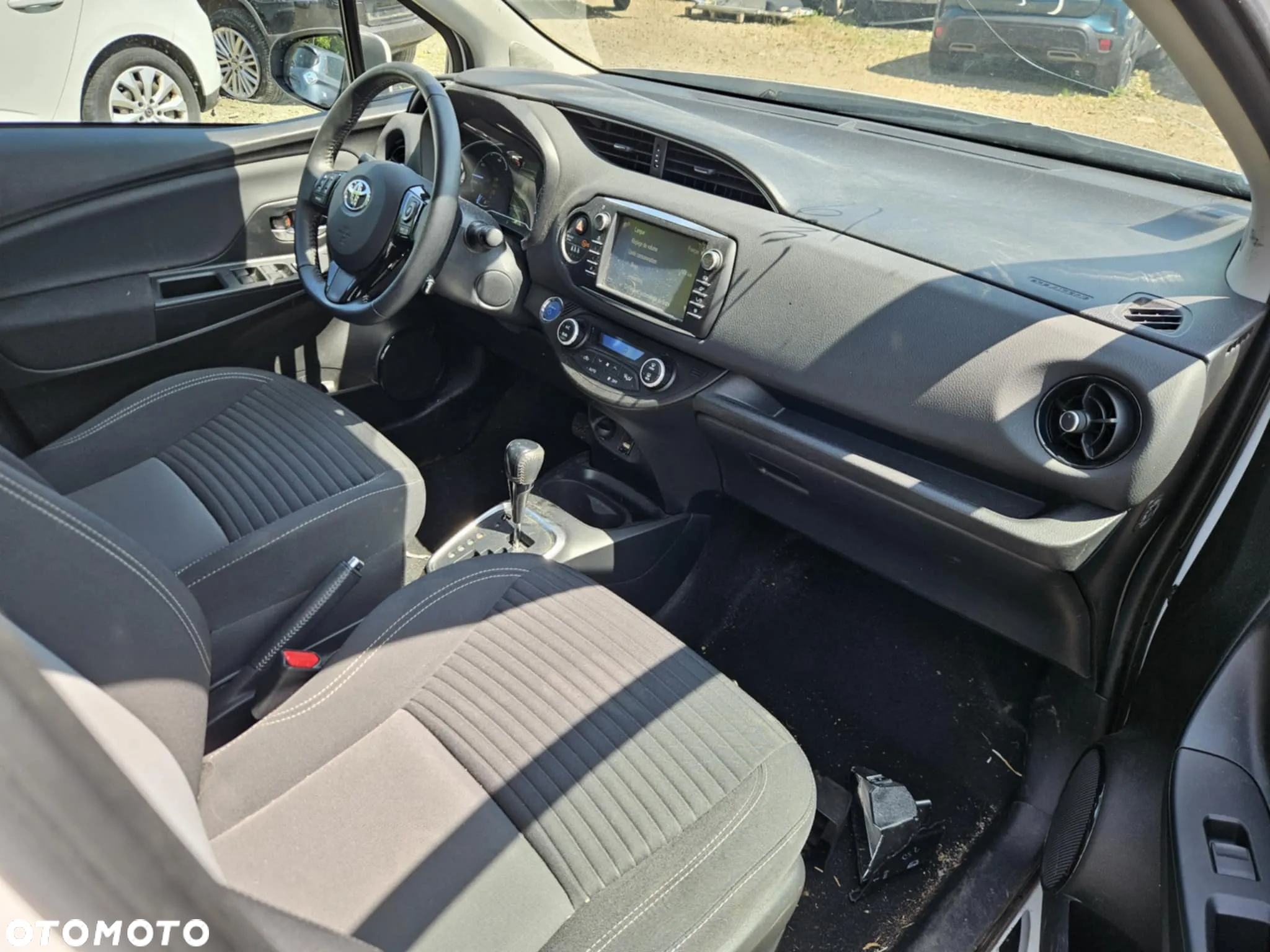 Toyota Yaris Hybrid 1.5 VVT-i Comfort - 9