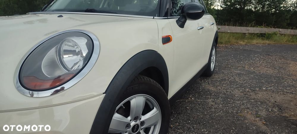 MINI Cooper Standard - 13