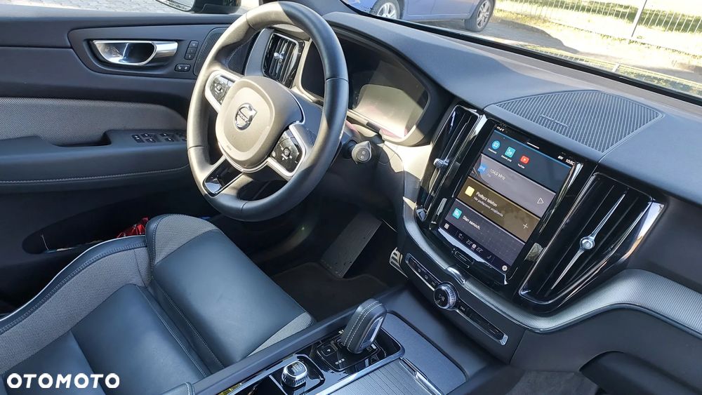 Volvo XC 60 D4 AWD R-Design - 13