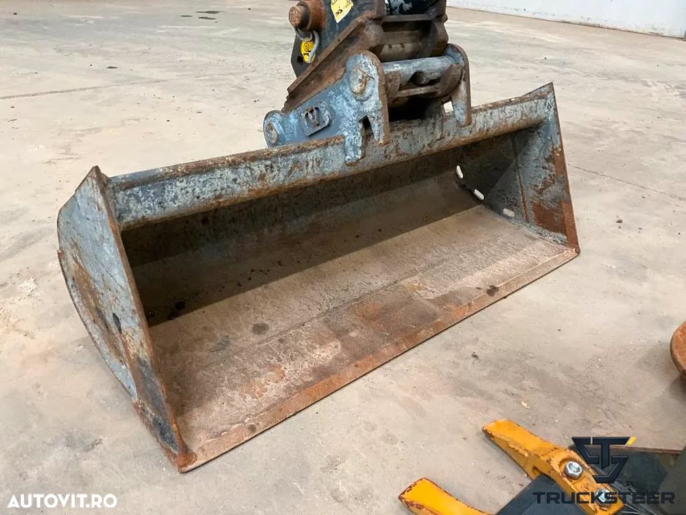 Takeuchi TB 216 | Webasto | Lama Nivelatoare - 7