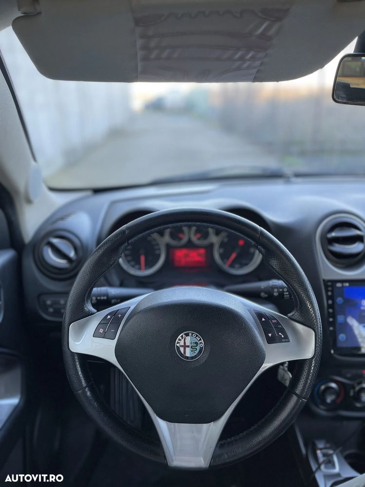 Alfa Romeo Mito 1.3 MJet Distinctive - 8