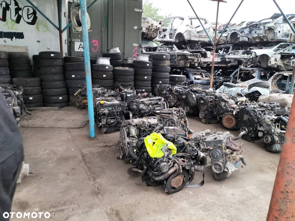 SILNIK DIESEL SŁUPEK + WTRYSKIWACZE AUDI A4 B6 2.5 TDI  AKE - 8
